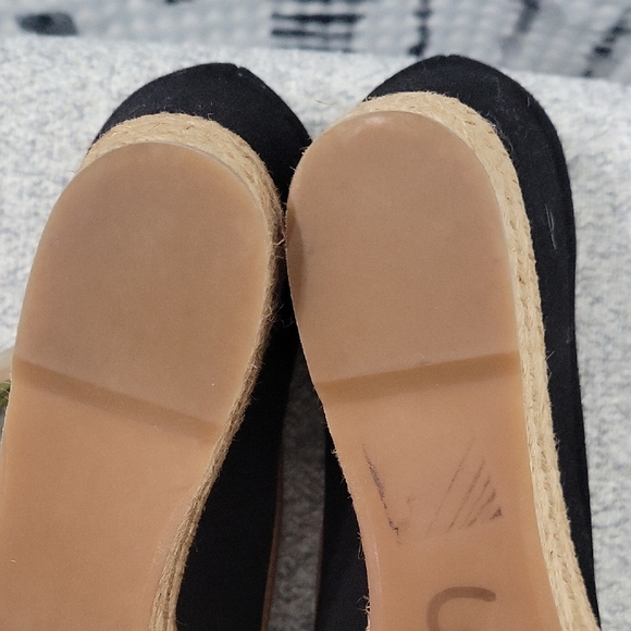 Tory Burch Black and Tan Espadrille Flats - Picture 6 of 10